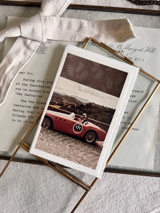 Small hanging glass display frame | portrait
