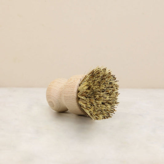 Wooden pot brush