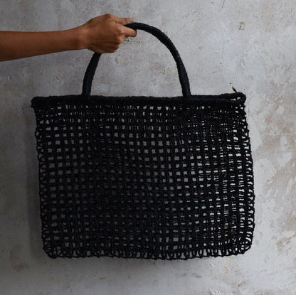 Hand crafted macrame Maree bag by Slow Fashion Brand Handwoven by Uri.
